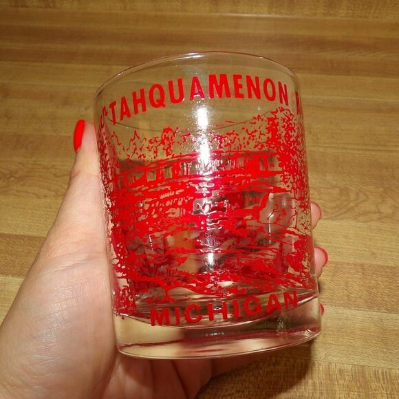 Set of Lower Tahquamenon Falls Michigan tumbler glasses, retro - Picture 4 of 8